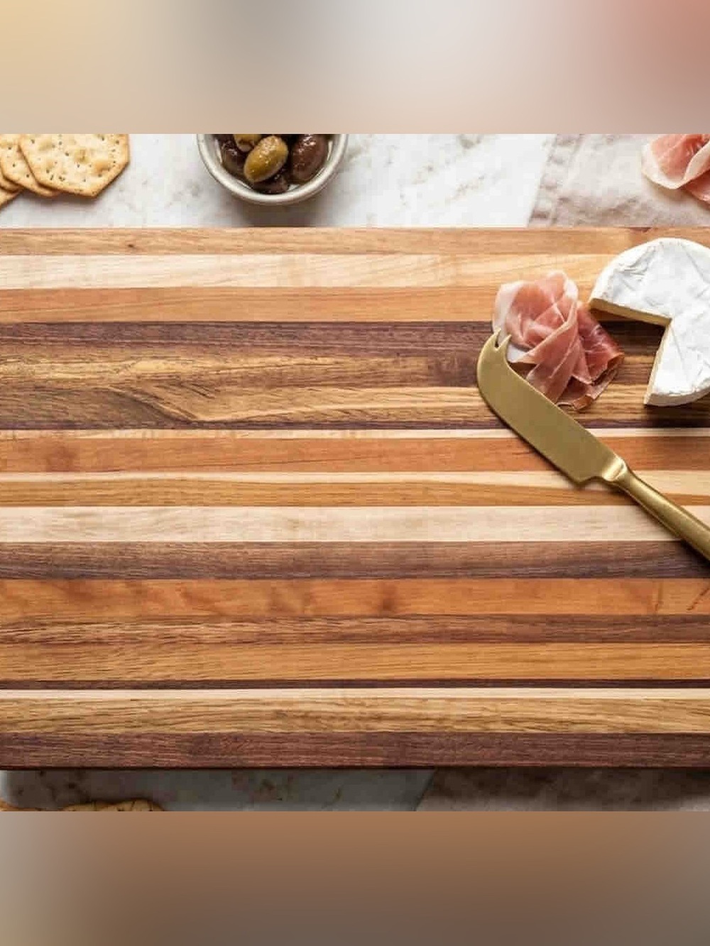 Artisan hand crafted Striped Hardwood Cutting Board - Natural Brown NEVER USED!